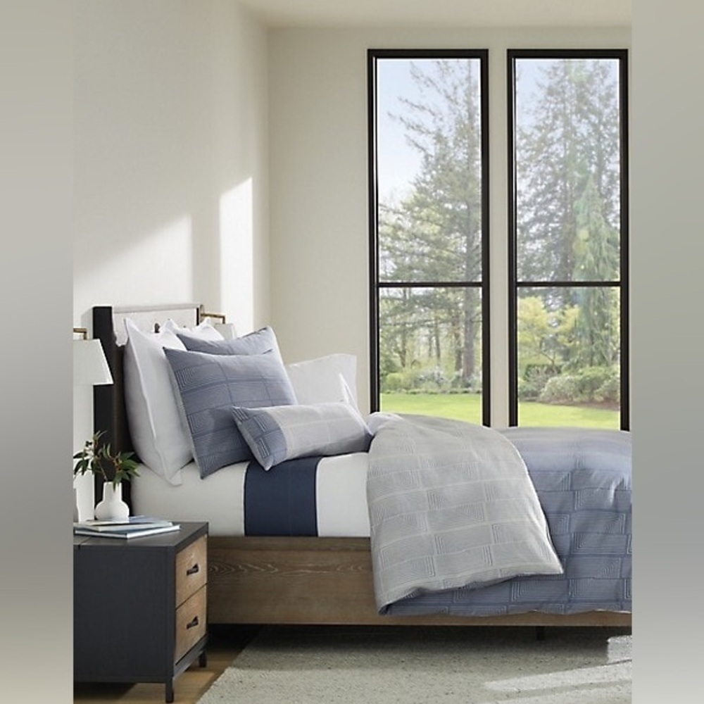 GlucksteinHome
Celine Duvet Cover Set